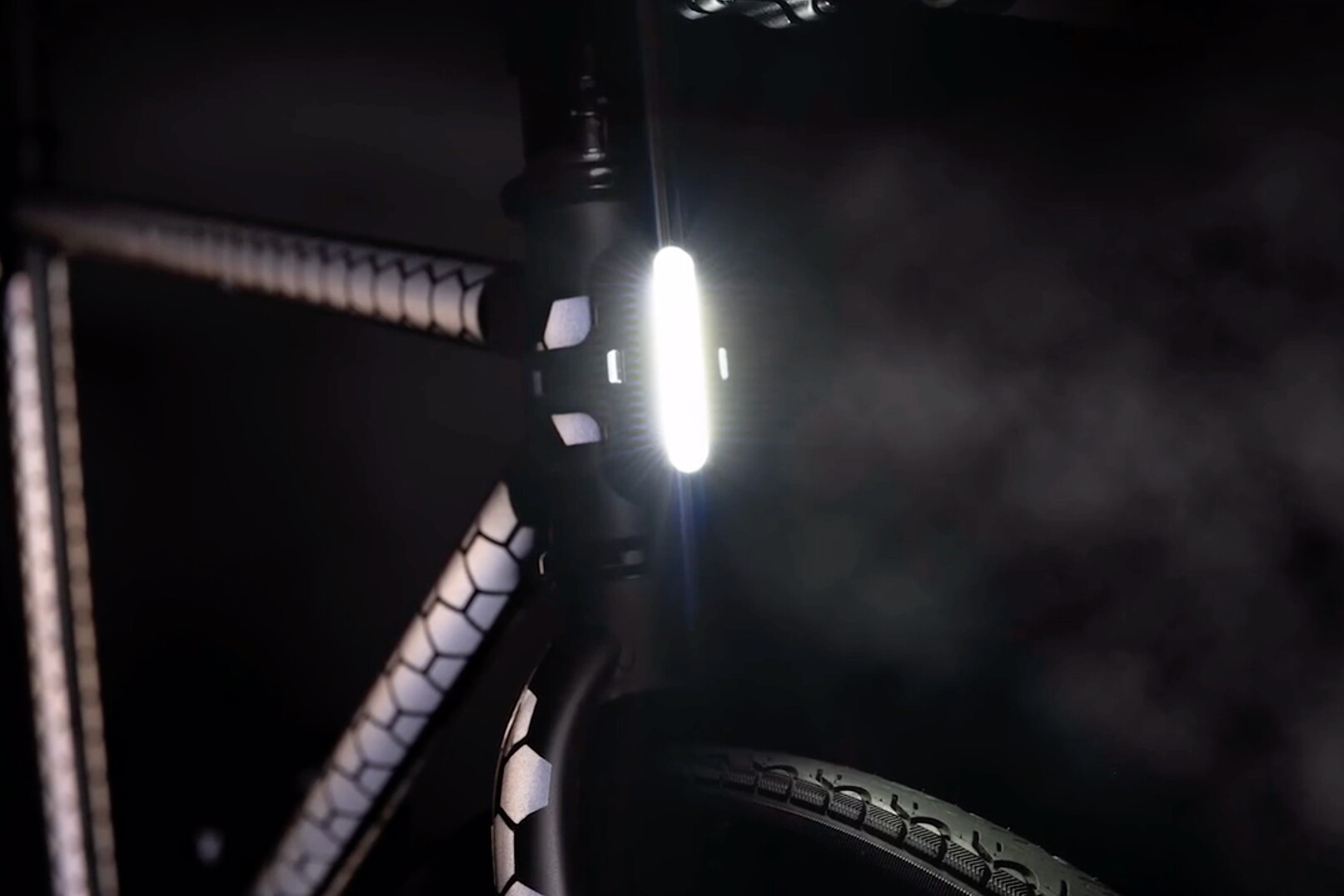 Head tube discount bike